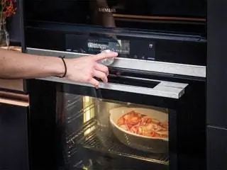 Знакомы ли вы с паровыми печами?Если вы собираетесь спроектировать идеальную зону приготовления пищи дома, вам обязательно следует ее преимущества…