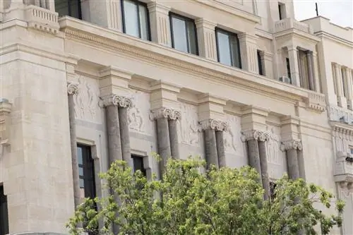 Новый фасад Circulo de Bellas Artes в Мадриде стал реальностью