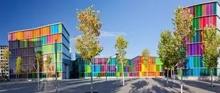 Мы обязаны Museo de Arte Contemporaneo de Castilla y León студии Mansilla Tuñón Arquitectos, и это было сделано с…