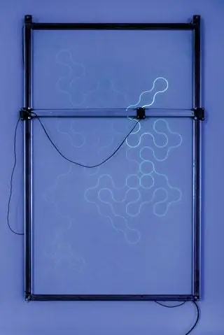 'Continue Forever 01' ультрафиолетовый плоттер печатает геометрические фигуры на светочувствительной краске