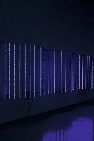 «Фундаментальная» инсталляция в «Зале Санта-Инс» в Севилье