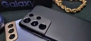 С помощью Vlogger View Рэнкин записывал видео одновременно с передней и задней камерами, захватывая контент на всех…