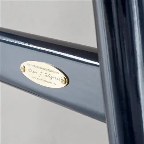 Стул 'Wishbone' от 'Carl Hansen Søn' CLASSIC с новой КОЖЕЙ Стул 'Wishbone' от 'Carl Hansen Søn' CLASSIC с новой КОЖЕЙ
