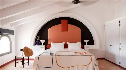 Хотите ЭКСПЕРИМЕНТАЛЬНЫЙ отдых на Менорке? Это ваш ОТЕЛЬ