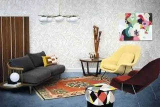 Налево экран Eames, отредактированный Vitra в DomsticoShop, и софт Fly SC3 от Space Copenhagen по традиции в…
