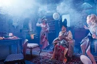 Алиса в стране чудес