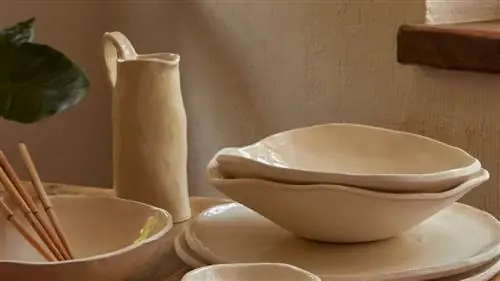 ВОСКРЕСНЫЙ СТОЛ: Между сельским и ваби-саби от Época Ceramic
