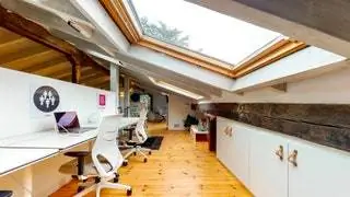 Качество, предлагаемое коливингом Casa de Mareas, ценится даже в мелких деталях дизайна. Пространство…