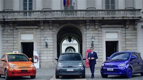 Это первый документальный фильм о новом FIAT 500 (и еще один снят с Kartell)