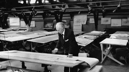 Работа FRANK LLOYD WRIGHT продолжается, несмотря на разногласия, очень актуальной