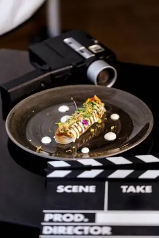 В качестве дополнения ресторан La Rotonda предлагает меню Comer de cine, вдохновленное каждым из фильмов.nbsp