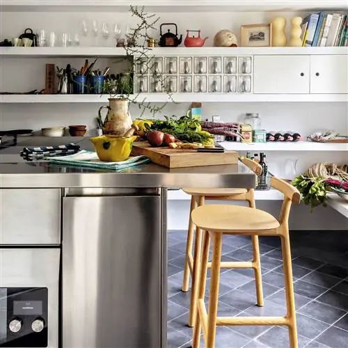 Дом «Schneider Colao» на Майорке с контейнерами от Schütte Lihotzky