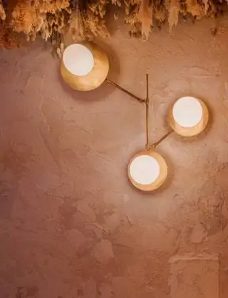 Деталь настенных светильников