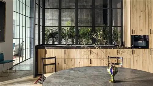 NENDO прибывает в SEA