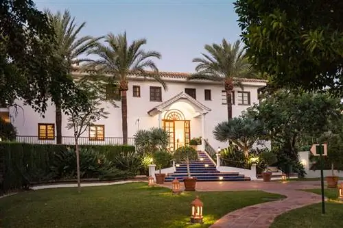 ПОЕЗДКА в Марбелью путешествие внутрь себя