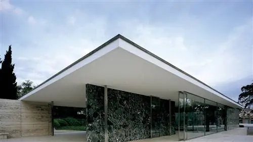 Павильон MIES VAN DER ROHE в Барселоне снова открывается в эту субботу с сюрпризом