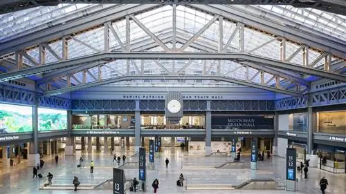 Это новый зал PENN STATION в Нью-Йорке