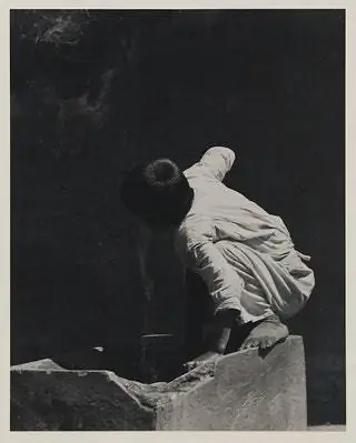 Мануэль Альварес Браво Общественная жажда. Из серии «Избранные фотографии из портфолио двойных слонов» 1933 г. Per Amor Collection…