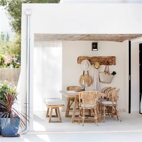 плетеная террасная мебель из тростника и бамбука