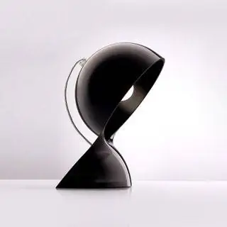 Сестра Эклиссе приехала в Artemide в 1969 году и сделала это, чтобы остаться, не затмив своей предшественницей. А…