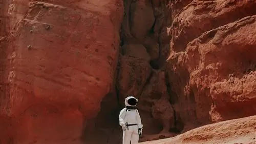 Наскучила ваша провинция? Совершите экскурсию по MARS из гостиной