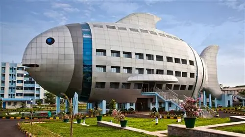К УГРОЗНЫМ небоскребам красивая внешность
