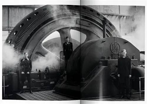 Четыре десятилетия ФОТОГРАФИЙ Питера ЛИНДБЕРГА собраны в одной книге
