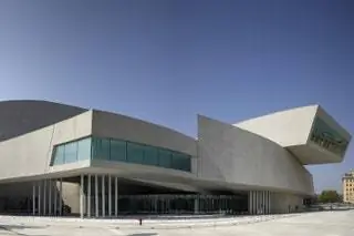 MAXXI Захи Хадид, построенный в 2009 году в Риме, является первым публичным итальянским музеем, посвященным искусству и…
