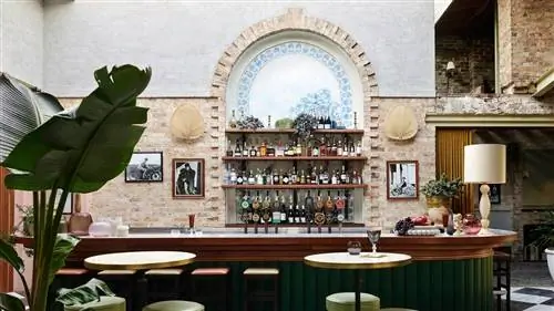 История заново изобретается в SYDNEY BISTROT