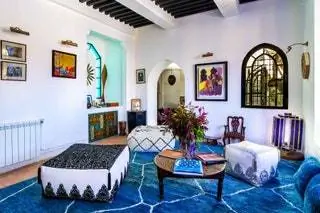 От 140 евро можно остановиться в этом номере с террасой во дворце в Танжере Марокко