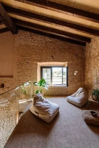 Али Питтам из Can Can Design также дал им несколько рекомендаций по созданию мезонина