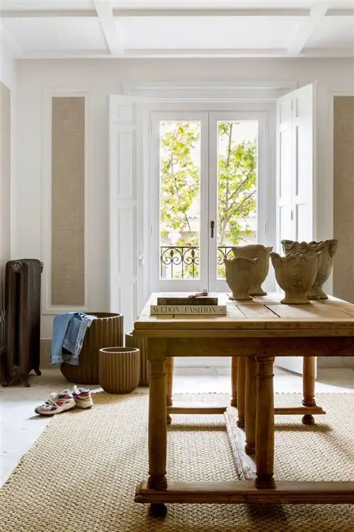 TRISTÁN DOMECQ обновляет СОВРЕМЕННЫЙ БУРЖУА в этой квартире в MADRID CASTIZO