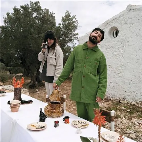 Маррия Праттс и Габриэль Эскмез в платье от Paloma Wool