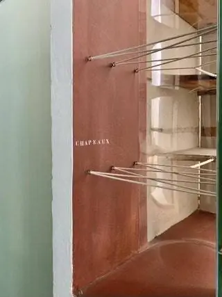 Деталь полки для шляп