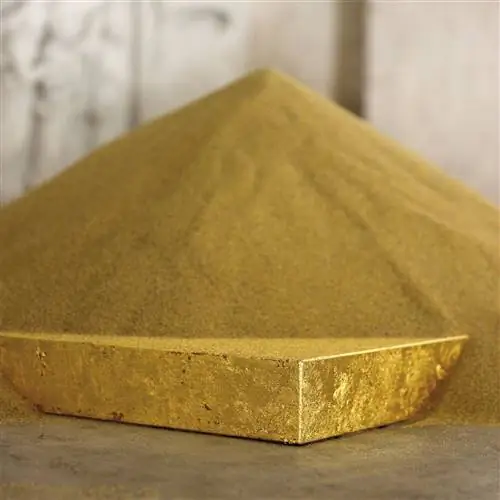 Инсталляция из песка Mos Aureus, созданная в Королевской академии Рима