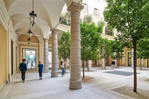 Foster Partners подписывает новый магазин Apple в историческом дворце в Риме