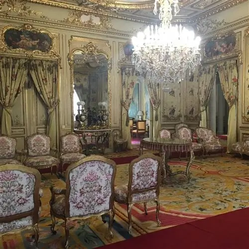 Интерьер дворца Фернн Нуньес