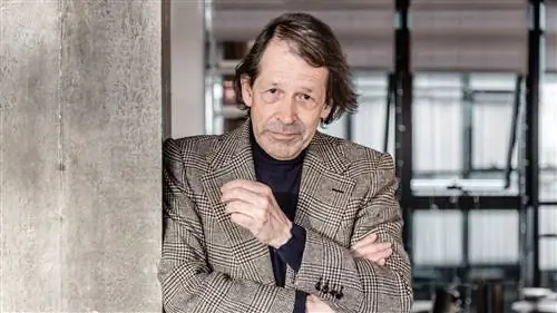 Питер Сэвил