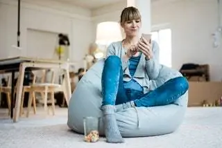 С услугой VHome Mini, включенной в пакеты Hogar Unlimitable 3.0 и 4.0, вы сможете управлять всеми устройствами…