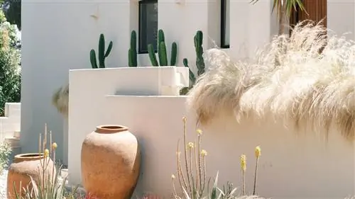 Это использование извести в средиземноморской архитектуре (традиционной и современной)