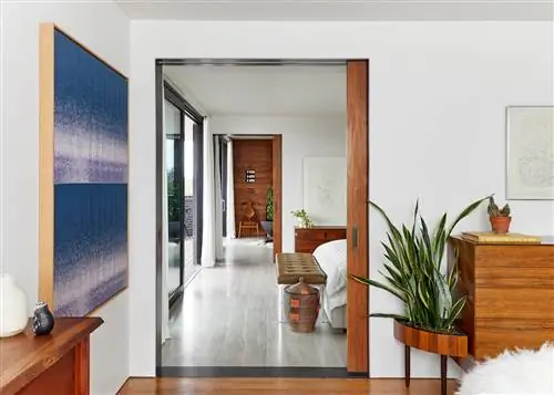 Дзен-вайб в индустриальном стиле Brooklyn Thread Коллективная спальня