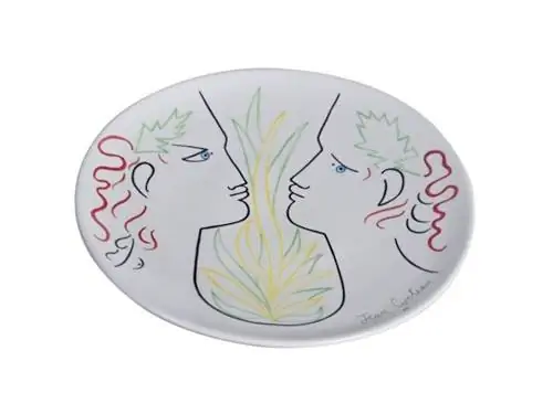 Керамический поднос с изображением Орфея и Эвридики из коллекции Jean Cocteau de Roche Bobois, в данном случае ограниченного выпуска… Керамический поднос с изображением Орфея и Эвридики из коллекции Jean Cocteau de Roche Bobois, в данном случае ограниченного выпуска…