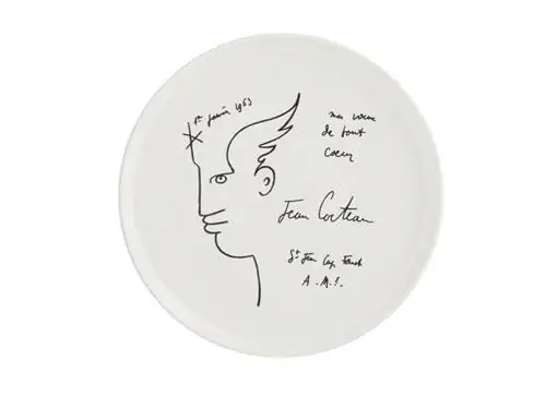 Тарелка Tous mes Voeux с рисунком Кокто под редакцией Роша Бобуа Тарелка Tous mes Voeux с рисунком Кокто под редакцией Роша Бобуа