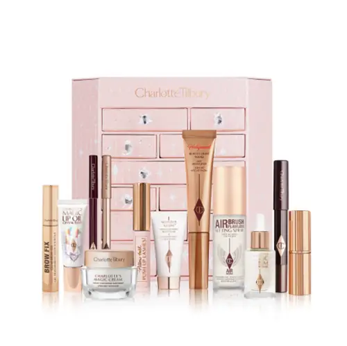 розовая коробка с продуктами