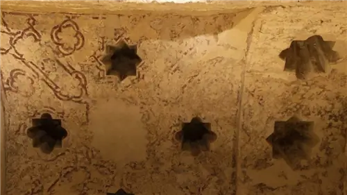 Уникальные арабские бани обнаружены в баре в Севилье