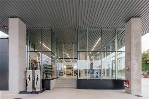 Заправка Гектора Наварро