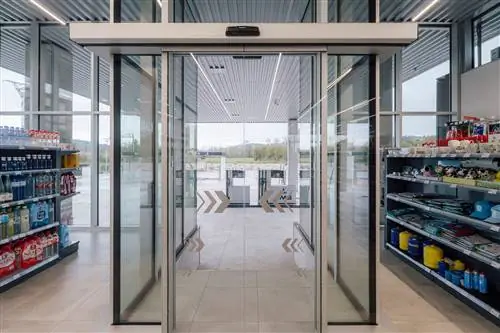 Заправка Гектора Наварро