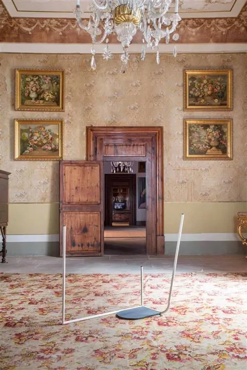 Выставка современного ИСКУССТВА в ВЕЛИКОЛЕПНОМ ДОМЕ