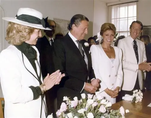 Ганс Генрих Тиссен-Борнемиса в своем кабинете на вилле Фаворита