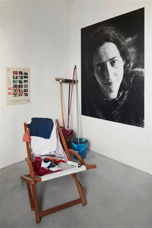 Идеальный офис существует и был спроектирован Жан-Люком Годаром. AD входит в свое секретное убежище